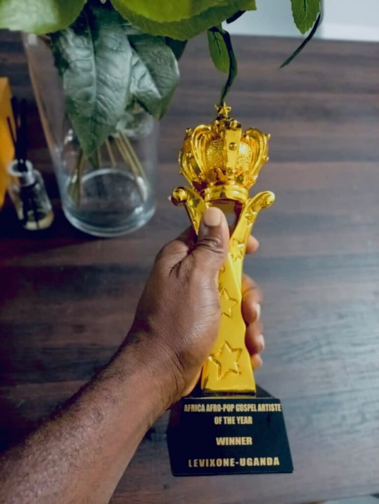 The Ugandan gospel music industry is making waves globally! Levixone, a talented Ugandan artist, has been crowned African Afro Gospel Artist of the Year at the prestigious Clima Africa Awards in South Africa. We celebrate this remarkable achievement and honor Levixone's commitment to inspiring and uplifting audiences through his music.